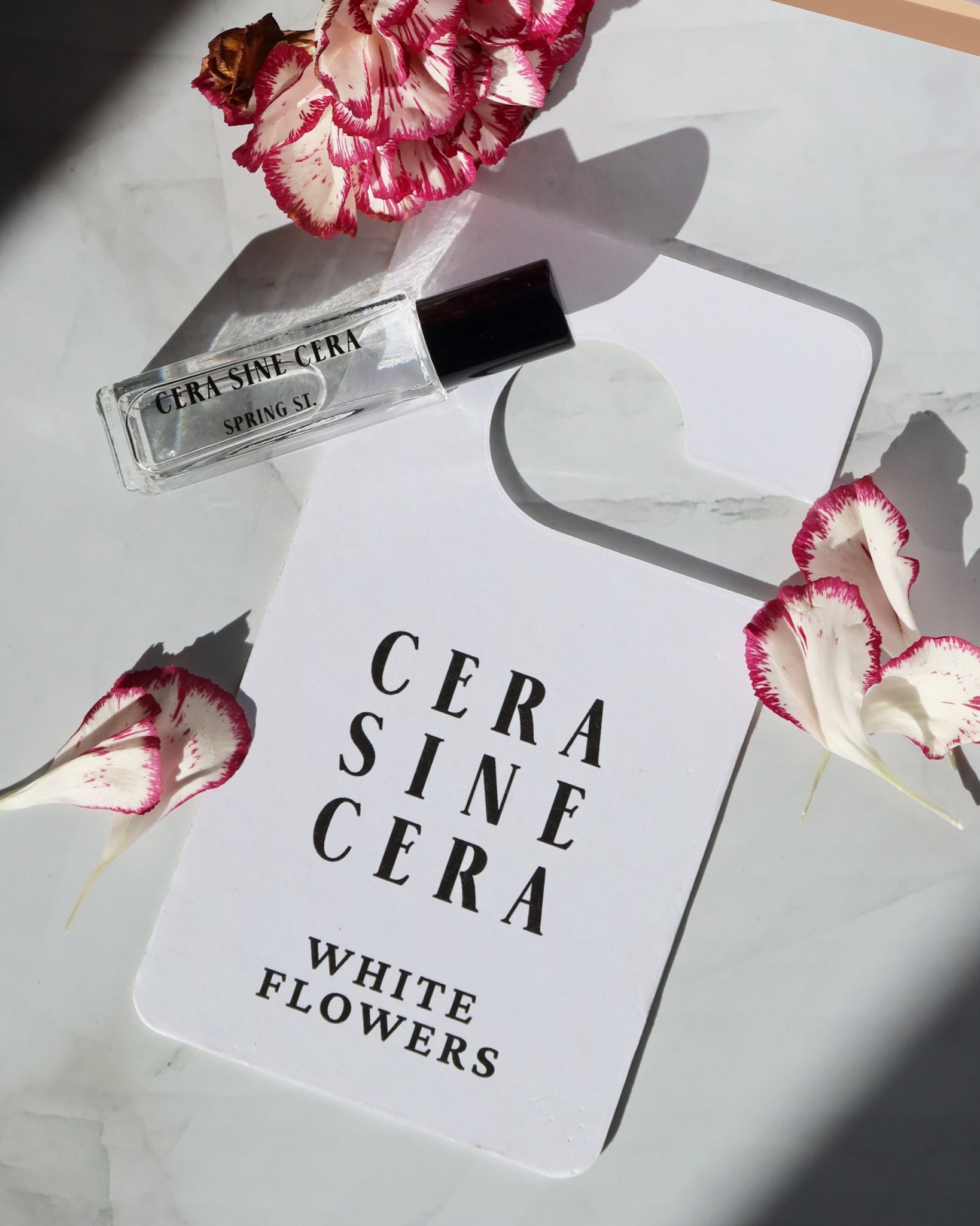 White Flowers Fragrance Tag - Cera Sine Cera